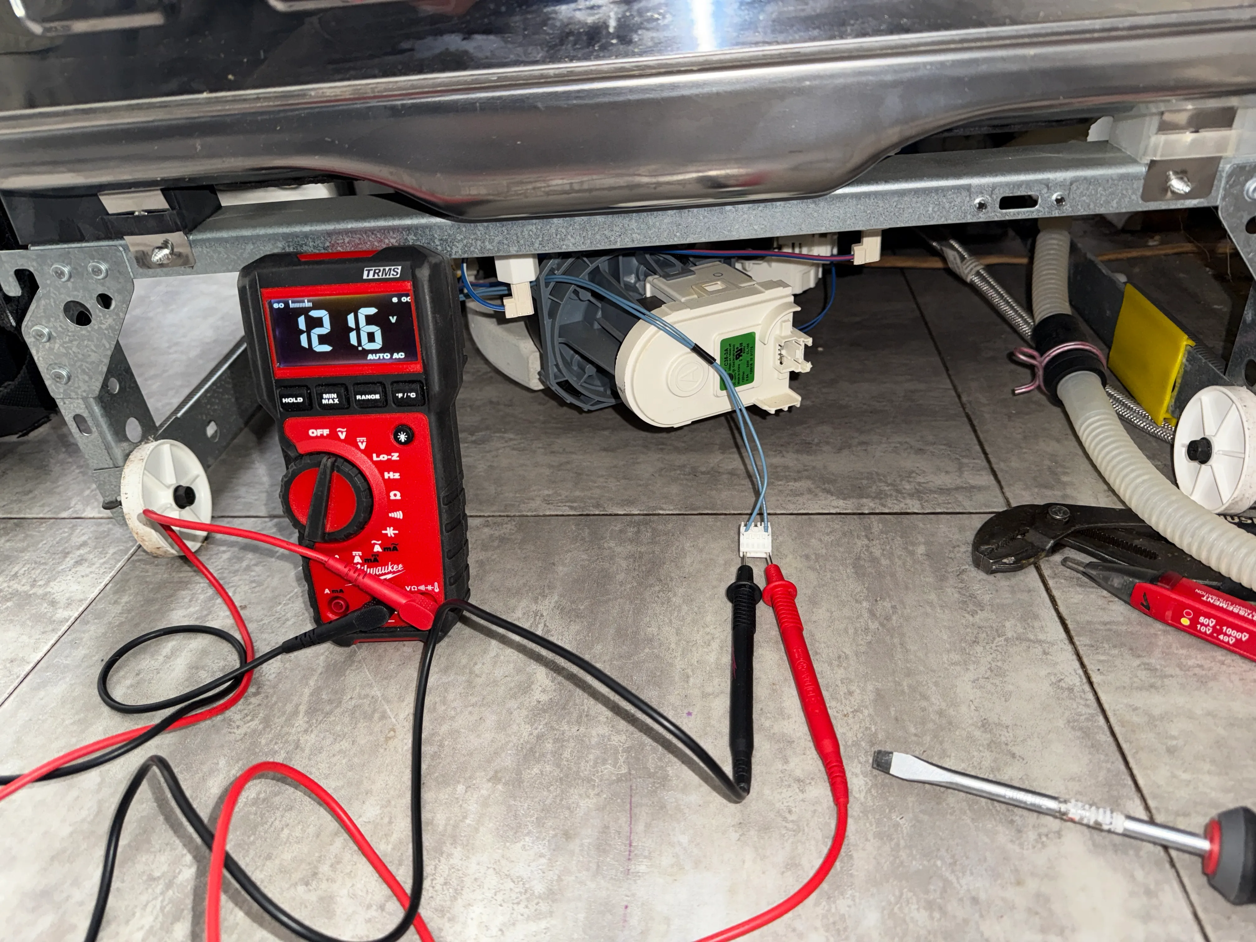 Whirlpool Dishwasher - Not cleaning