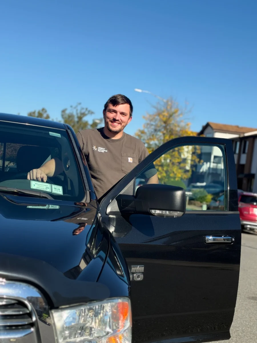 Urgent Appliance Repair technician